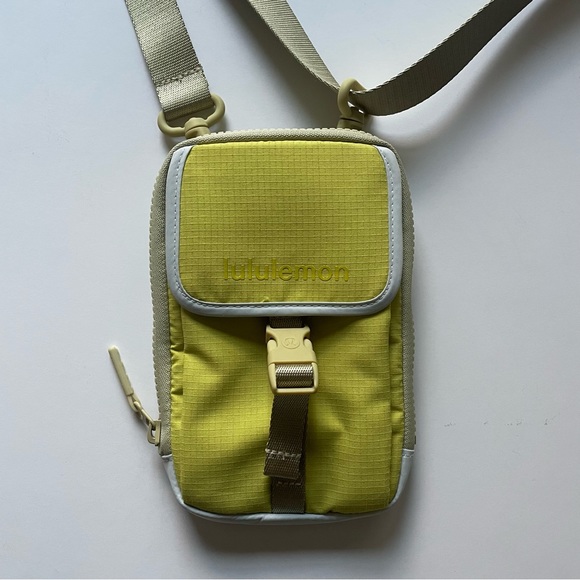 lululemon athletica Bags Lululemon Zip Top Crossbody Poshmark